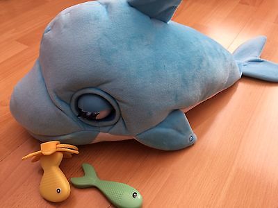 Blu-Blu-Baby-Dolphin-Pet-Toy-With-Accessories